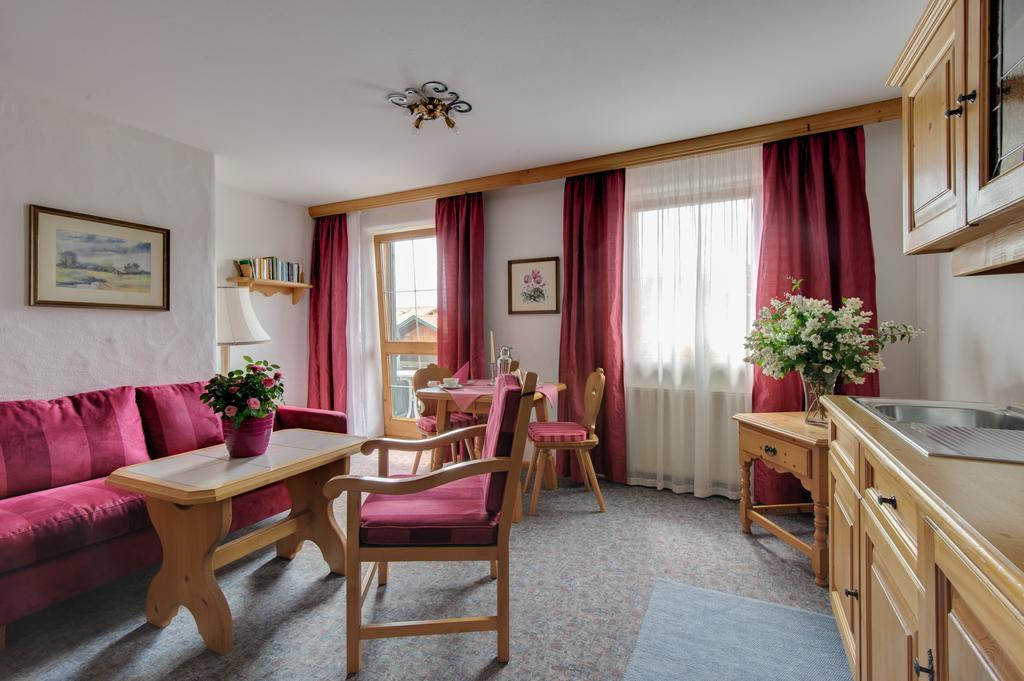 Parkhotel Living Bad Bayersoien Екстер'єр фото